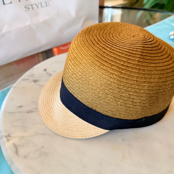 Vintage Two-Tone Straw Hat with Black Ribbon - Picture 9 of 14